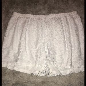 White Lace short